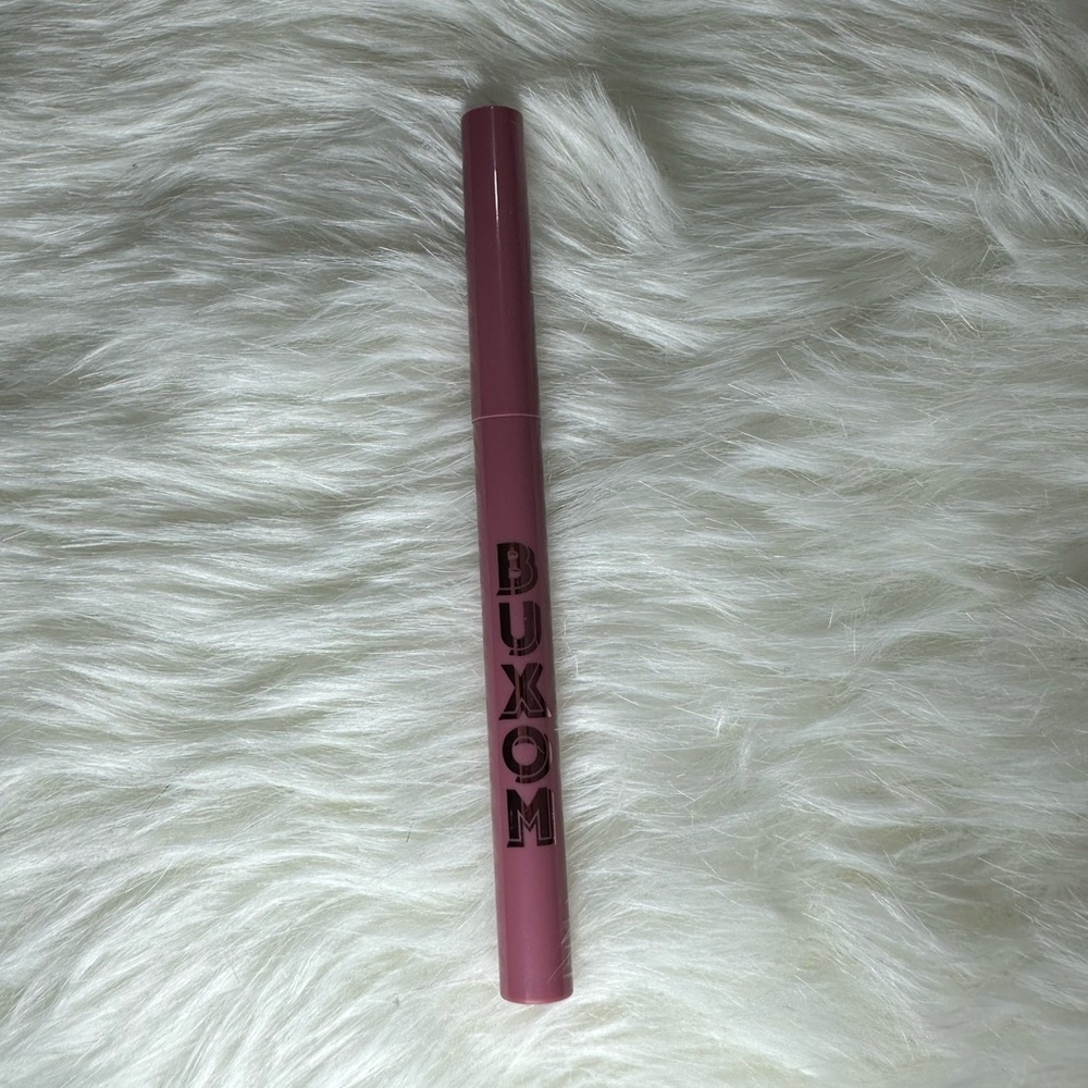 🚨 3/$25 🚨 Buxom Soft Pink Lip Pencil - shade Dangerously Dolly